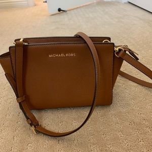 Michael Kors messenger bag